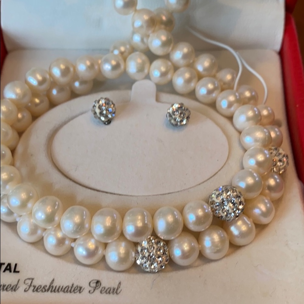 Cultured Freshwater Pearl Set!
